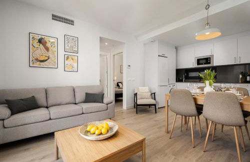 New cozy 2-bedroom apartment in Estepona center - Photo 2