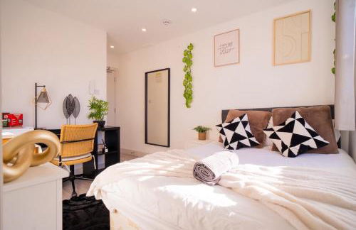 Snug studio near Gatwick - Foto 4