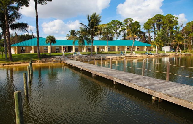 Lake Grassy Inn & Suites - Foto 24