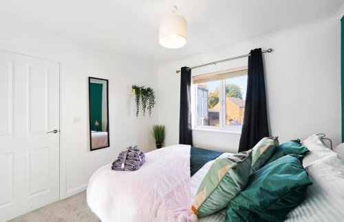 Ideal 3 bed House in Wolverhampton - Parking - Foto 10