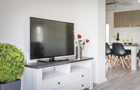 Gorgeous Home In Drinovci With Wifi - Foto 18