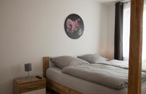 Schöne große Ferienwohnung 79m2 und 2 Bäder, Zentrumnah, 2OG - Foto 19