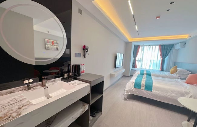 Qin Mengli Hotel - Photo 17