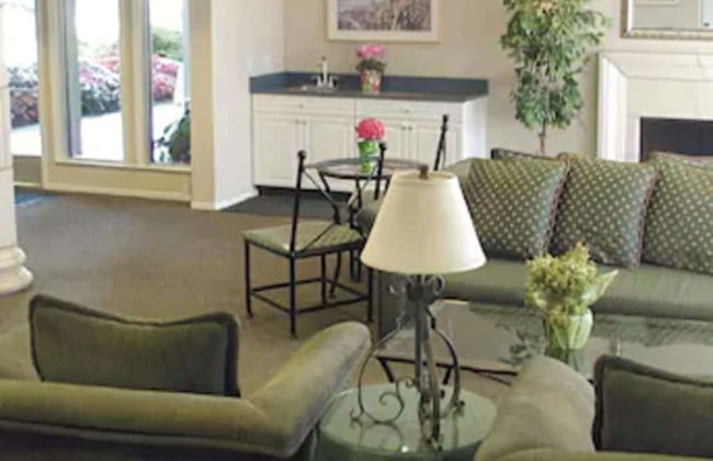 Coral Reef Inn & Suites - Foto 41