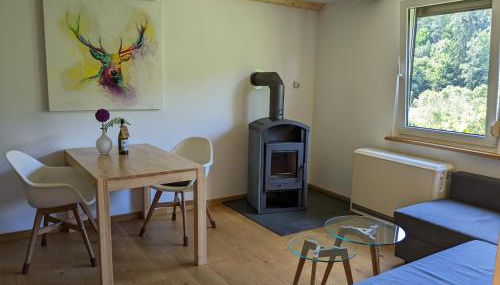 Ruhiges Ferienhaus am Waldrand mit Sauna und Kamin - Hellaberg II - Foto 2