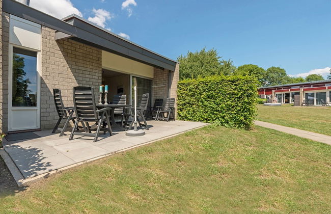 Well-kept Bungalow With Fireplace Near Valkenburg - Photo 33
