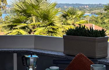 Casa Bole, rustic-chic attic with lake glimpse - Foto 1