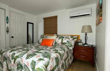 Sleeps 3, Casa Tropical in Miami - Foto 13
