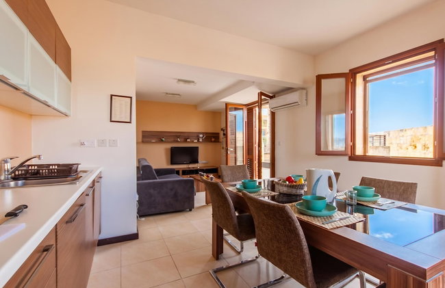 Harbour Views Gozitan Villa + Shared Pool - Photo 19