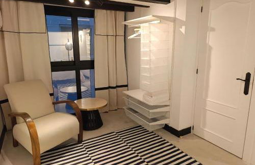 Beautiful Duplex Private Patio Alicante Center - Foto 21