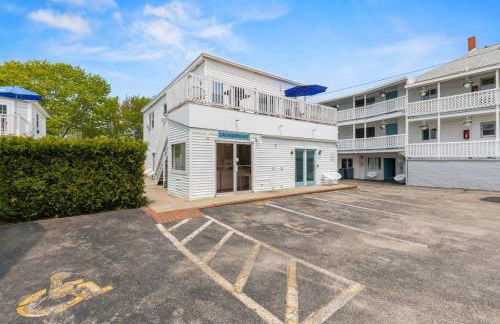 Spacious Family Suite Steps to the Beach (444) - Foto 35