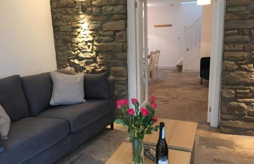 Ty Glo Cottage - Photo 1