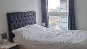 Penthouse height Flat, City View Balcony, Quiet, Free Wifi, Gym & More Minimalistic Home - Foto 5