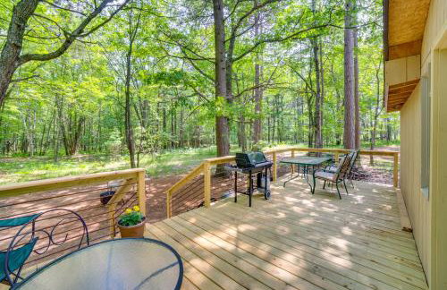 Sunroom, Deck and Grills Marquette Cottage! - Foto 3