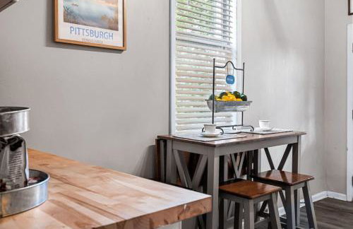 The Ultimate Fan's Retreat 5BR near all the Action - Foto 28