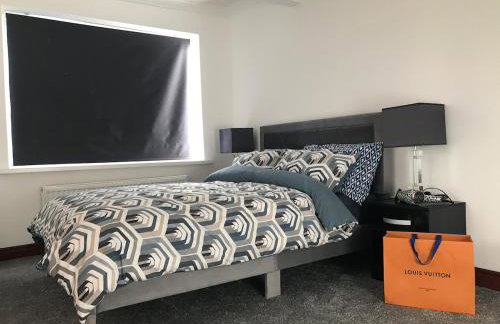 Preston 4 bedroom house near M55 & M6 - Photo 31