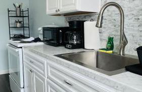 Centrally Conveniently Located - Foto 36