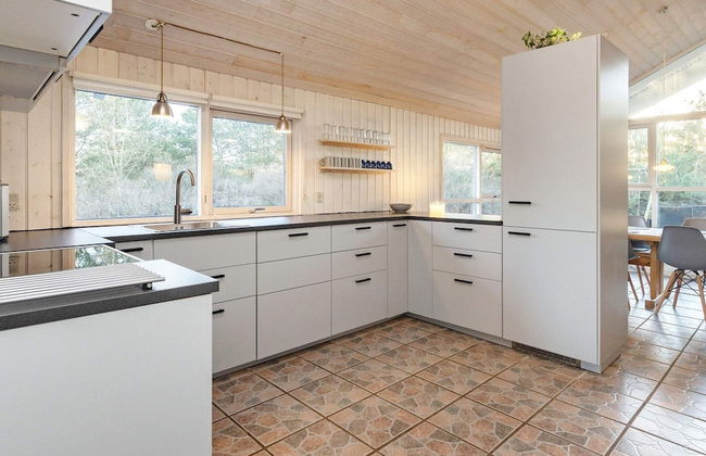 8 Person Holiday Home in Hals - Photo 7