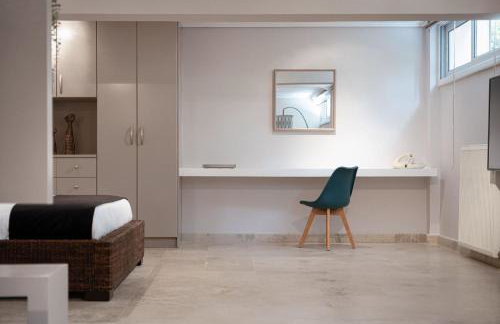 Eretria Luxurious Seafront Villa - Photo 51