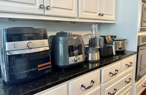 Luxury Masters Rental 5BR 4 Acre Estate Fire Pit Gym 2 Verandas - Foto 32