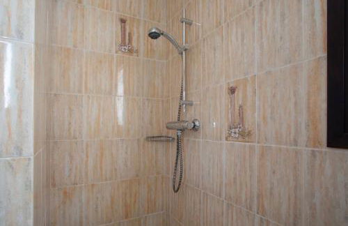 Beautiful house with garden & views in Mijas - Photo 10