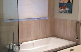 Modern Cottage with Peeks of Ocean Views - Foto 7