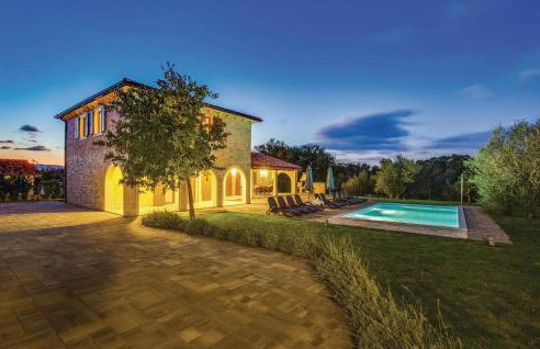 Beautiful Home In Turcic With Wifi - Foto 15