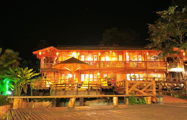 Glass Inn - Photo 31