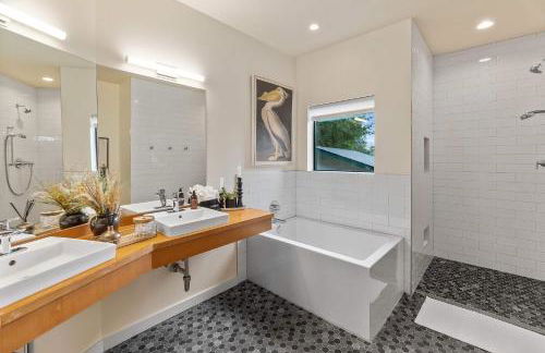 Lakefront Luxury Stunning Views Dock Hot Tub - Foto 12