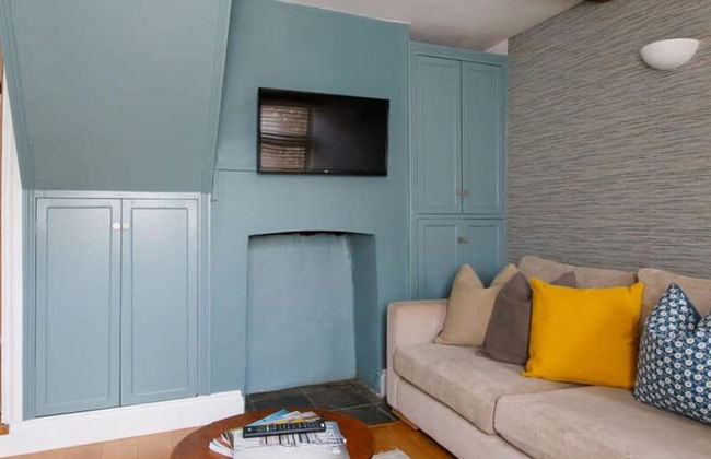 Charming 3bd Townhouse Right in the City Centre - Photo 6