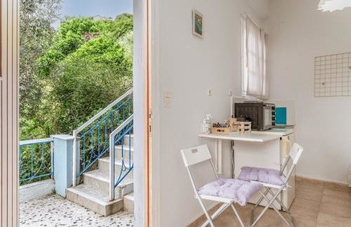 Stenies Little Nook - Photo 9