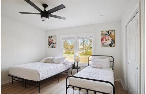 Stylish Spacious Comfort 4BR3BA Downtown Gem - Foto 16