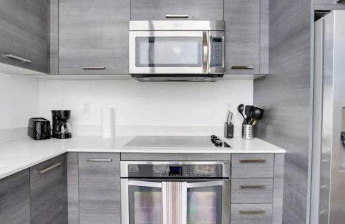 Sun-Splashed 1BR Condo unit in DWTN Miami with WFH - Foto 14