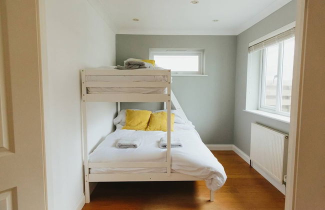 Family Home in Newquay, Parking, 3 min Walk Beach - Foto 6