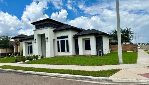 Modern coziness at its best! - Photo 3