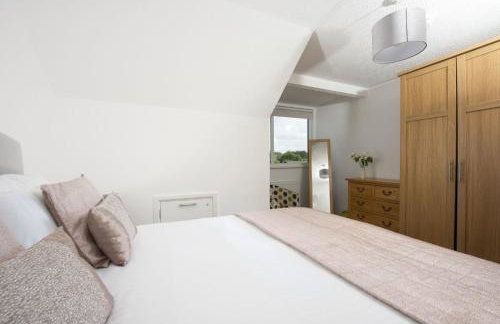 Bridge Apartment - Free Parking & WiFi - Near Perranporth Beach - Foto 17