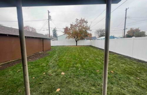 Charming Brick Home with bonus space & foosball - Foto 40