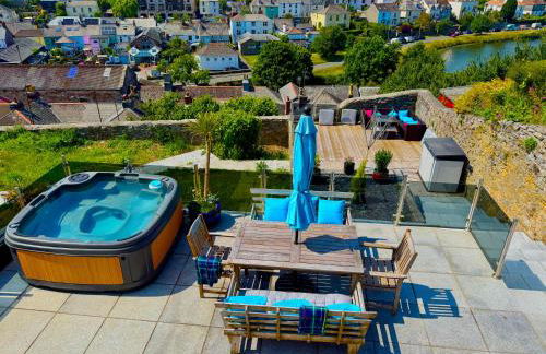 High Cross House - Photo 3