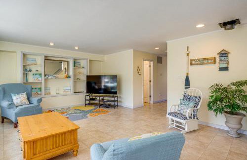 Walk to Shore Home with Deck in Rockaway Beach! - Foto 10