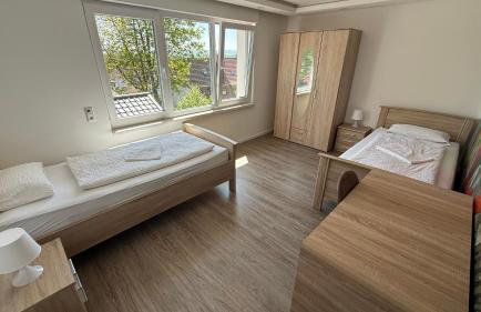 House in Sarstedt! contactless check-in - Foto 1