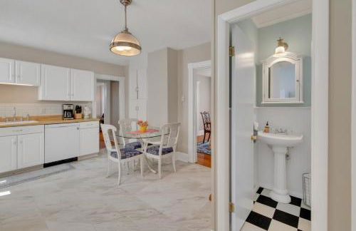 Charming New England Home in West Hartford Center - Foto 9