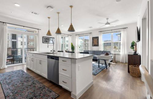 Bright Spacious 2BR 2BA Open Layout - Foto 37