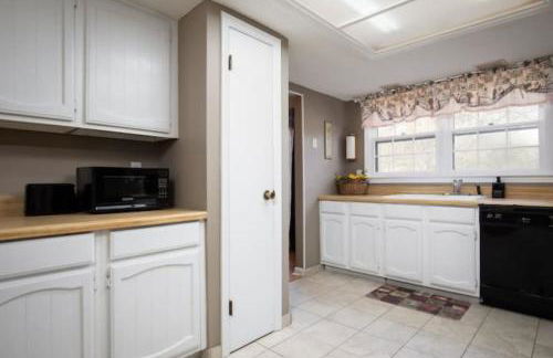 Forest Hills Fresh-Centrally Located, Pets, Wifi - Foto 16