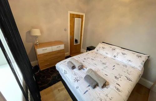 The Beach Front Apartment, Amazing Frontline Sea Views - Foto 16