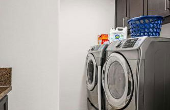 Spacious Retreat w Large Kitchen & Outdoor Patio - Photo 44