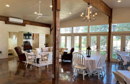 Red Roof Lodge• hot tub• 18 beds• venue• treehouse - Foto 4