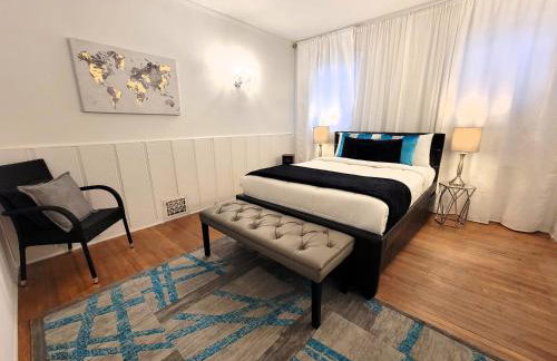 Spacious 5BR Private Home 5 minutes to Rodeo Drive with Hot Tub Spacious Backyard Parking - Foto 24