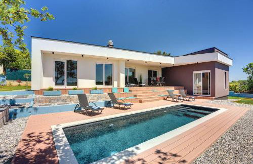 Villa mit privatem Pool nur wenige Minuten von den Stränden - Foto 31