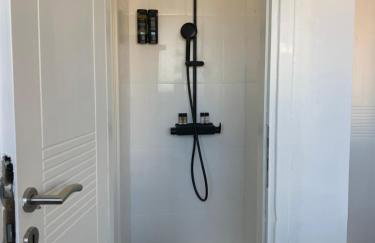 Aelio Suites- Near Airport and Beach - Foto 41