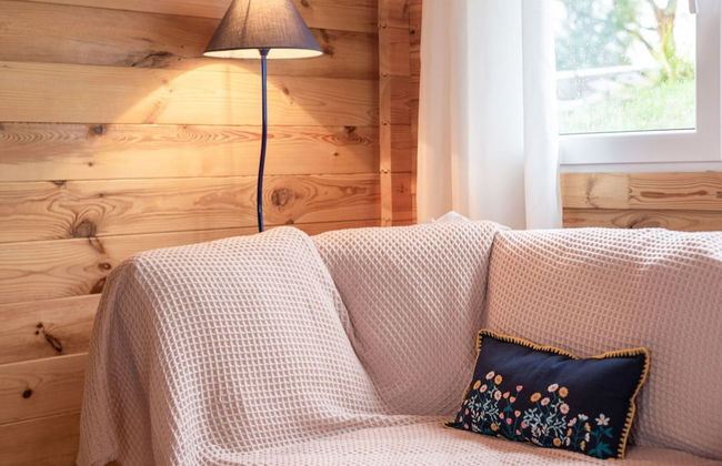 Secluded Chalet in Egliseneuve des Liards - Photo 12